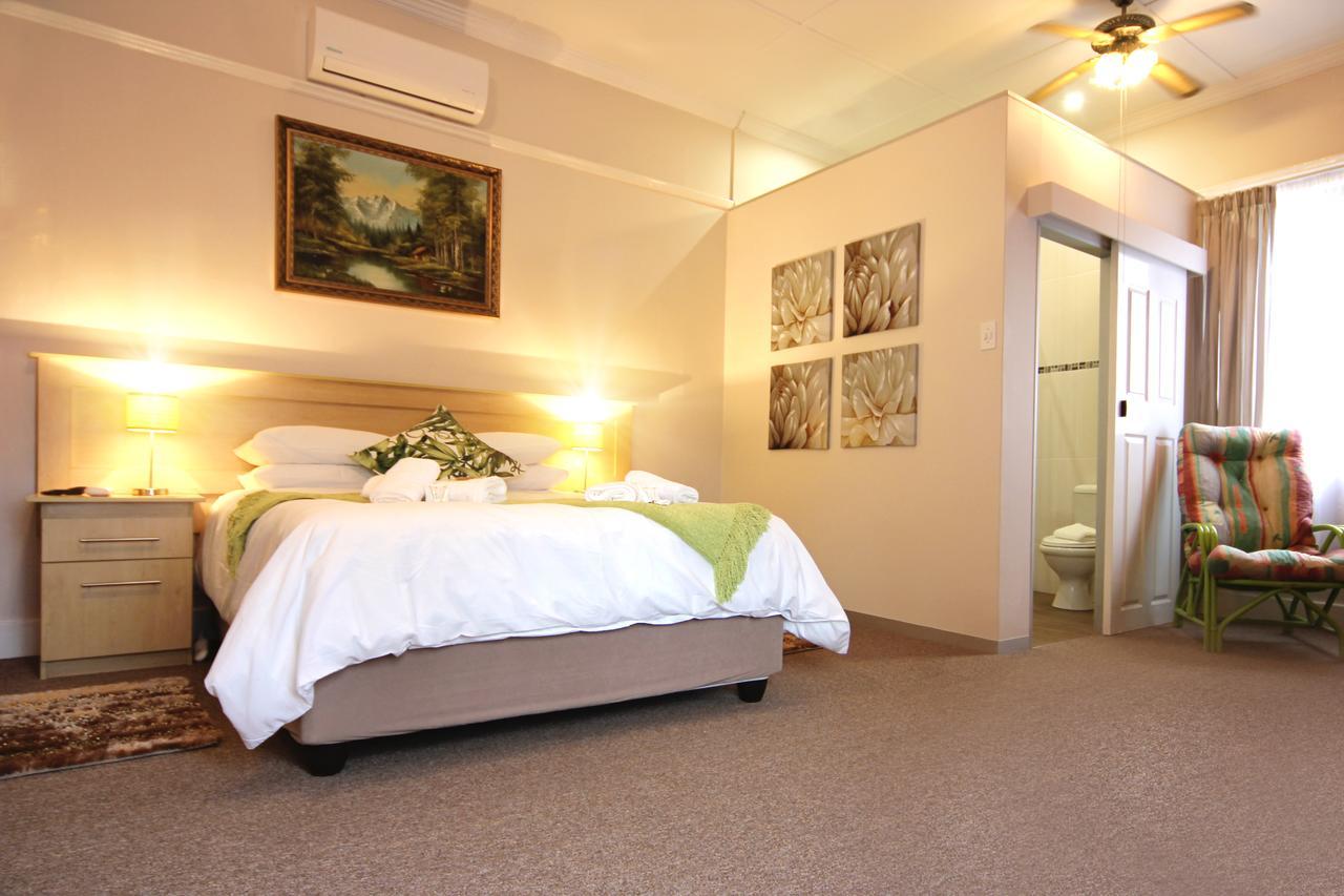 Belle Vue Hotel Queenstown Exterior photo